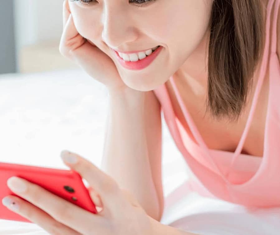 woman looking for How to Get Paid to Watch Videos