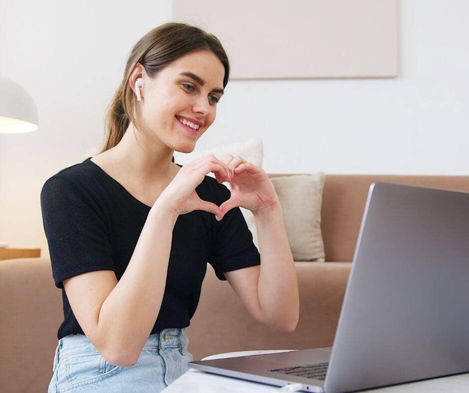 4 Tips to Get Selected as a Virtual Companion