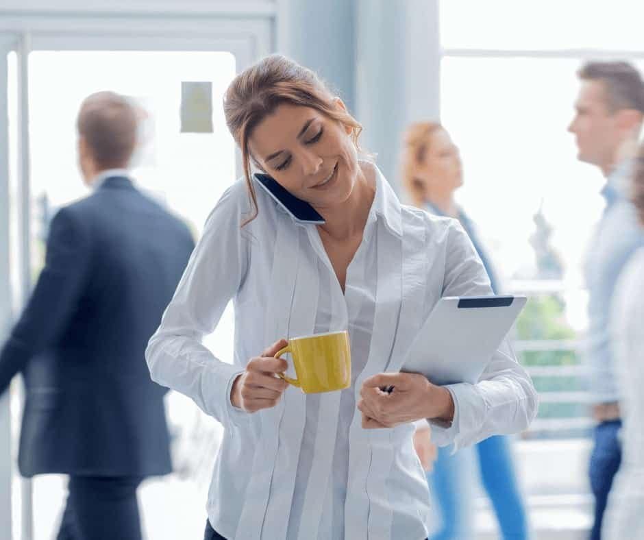 woman using apps for odd jobs